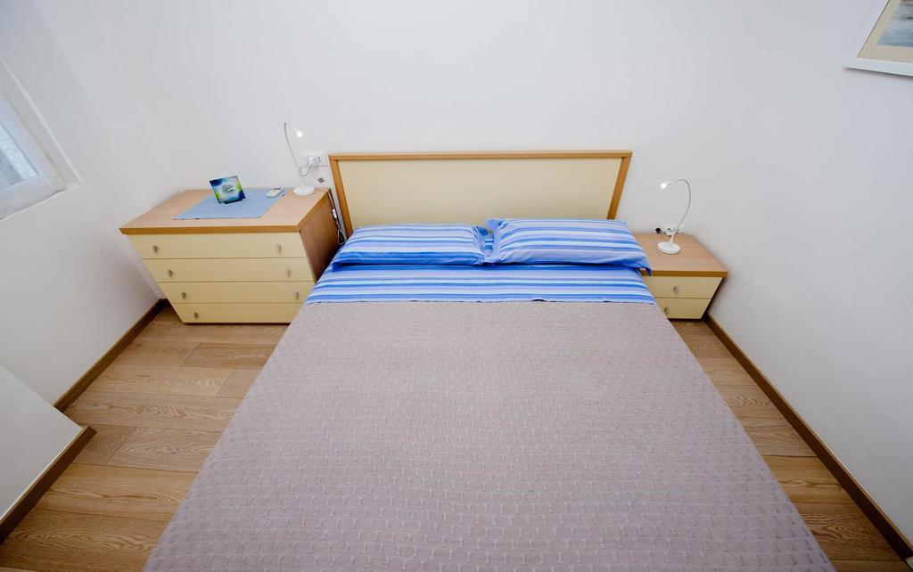 Apartment Al Porto Ровінь Екстер'єр фото